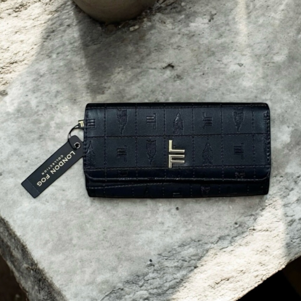 NWT London Fog Ariana Emboss Logo Flap Wallet